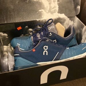 OnCloud Cloudflyer - Size 7 (NEW)